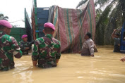 Polisi Bersama Marinir Bantu kenderaan Terjebak Banjir di Perbatasan Aceh Tamiang