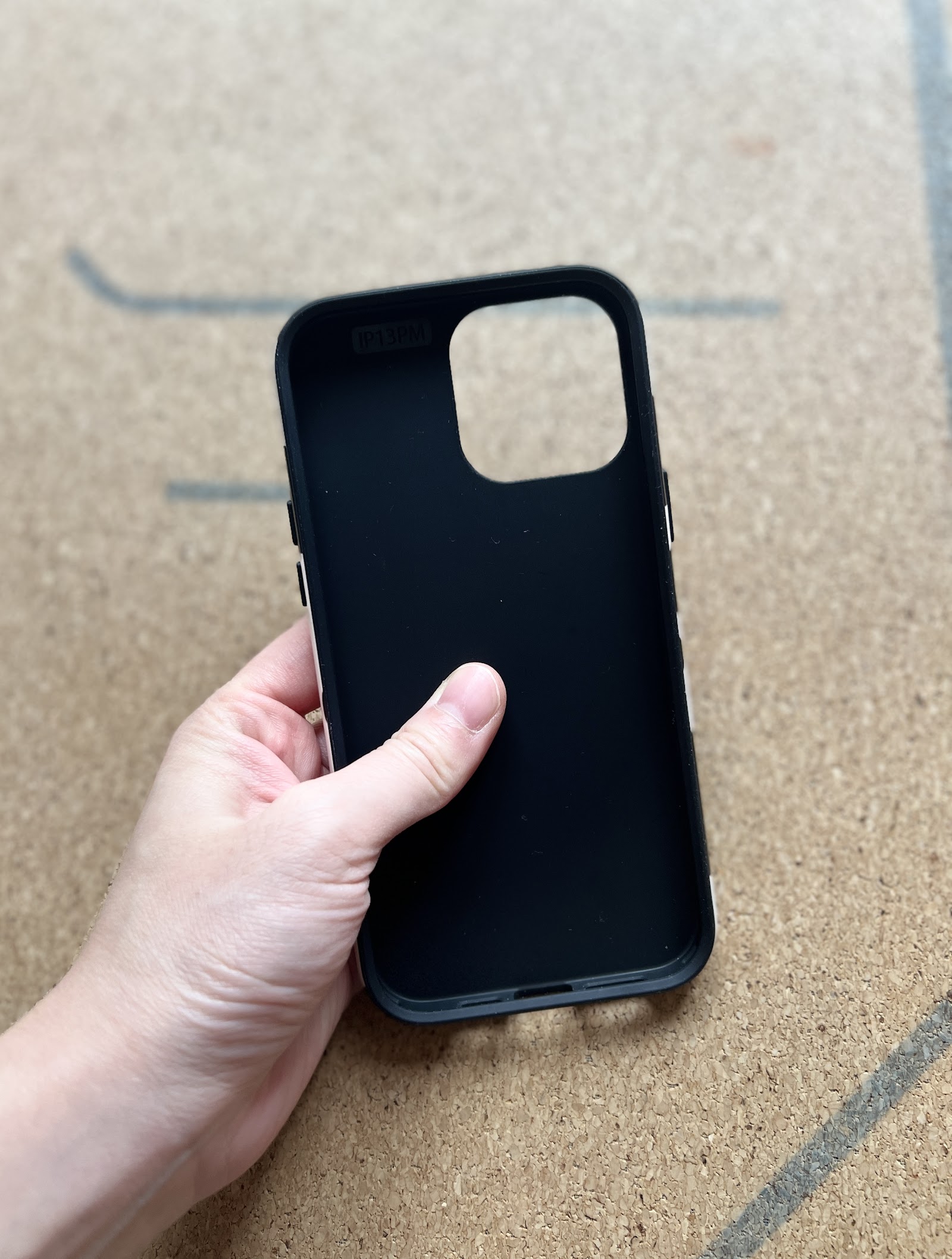 Where To Find Simple Yet Chic Phone Cases  - Acaso Review 