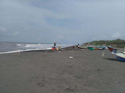 pesona pengklik pantai samas