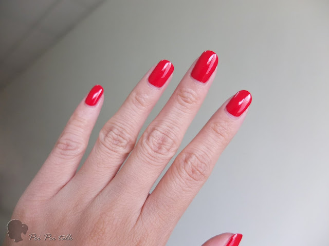 essie-gel couture-rock the runway-試色