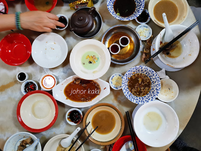 Singapore Bak Kut Teh @ Ng Ah Sio Pork Rib Soup Eating House