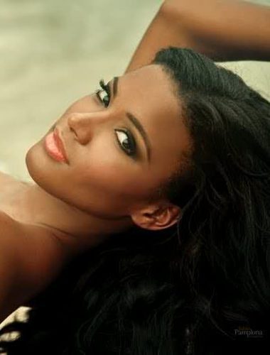 Leila Lopes Miss Angola