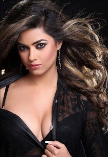 Meera Chopra hot and Sexy Photo Shoot 