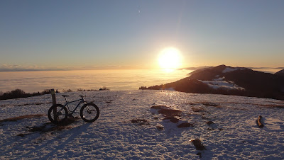 Nebelmeer und Sonne auf der Röti