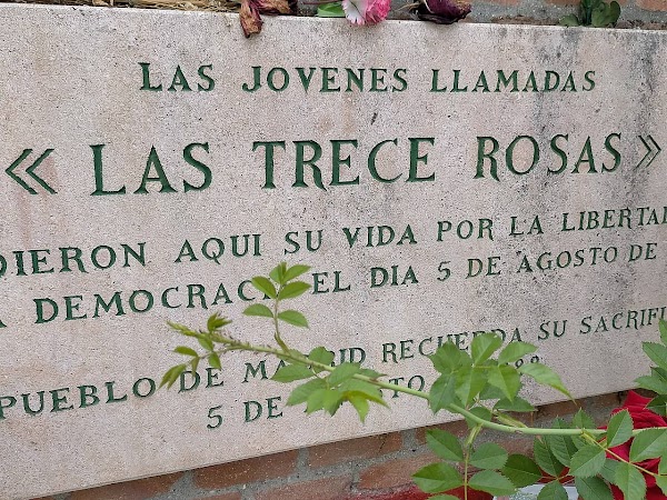 Las Trece Rosas. Rosa número 1: Adelina García Casillas