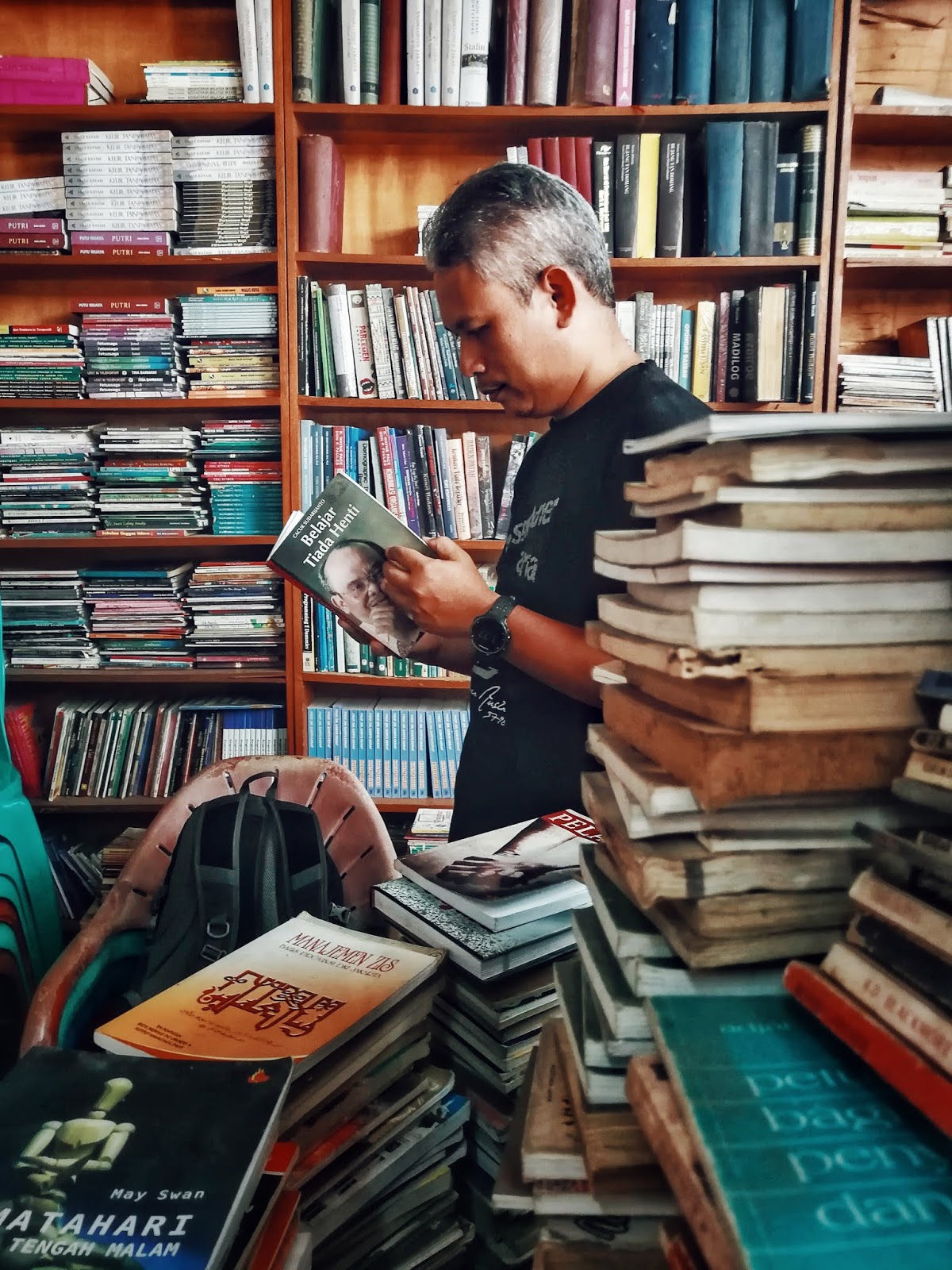Satu Pengakuan Mengapa Saya Membaca Buku-Buku Indonesia 
