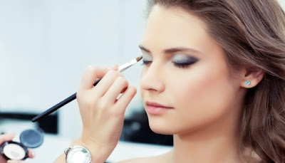 Tips Make Up Natural Untuk Cantik Alami