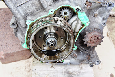 Yamaha YZF R125  How to remove the Flywheel stator generator alternator