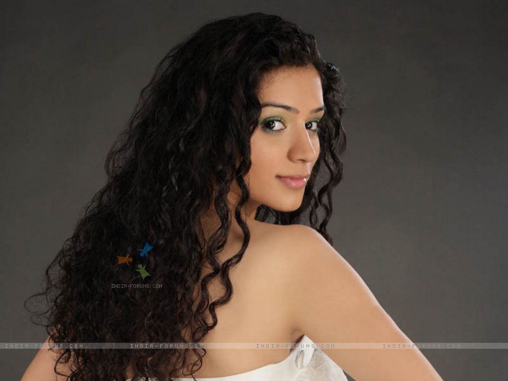 ... Wallpaper: Beautiful Tv Actress Sukirti Kandpal Wallpaper and Photos