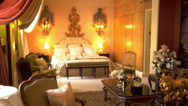 Prestigious Suites at the Ritz Paris