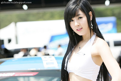 1 Hwang Mi Hee-CJ Super Race R2 2011-very cute asian girl-girlcute4u.blogspot.com