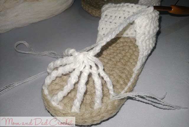 crochet free pattern, crochet sandals with daisy flower, crochet, crochet pattern, free crochet pattern, 