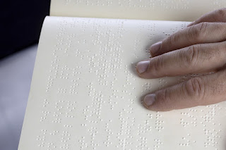 gisa santi autora escritora poetisa santini01 braille leitura livros revista