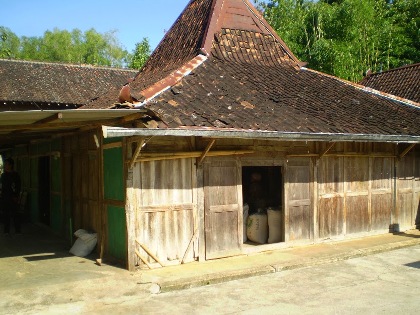  rumah  adat jogjakarta Gambar  Rumah  Adat Yogyakarta Joglo 