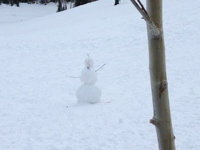 snowman at Montage Deer Valley - www.curiousadventurer.blogspot.com