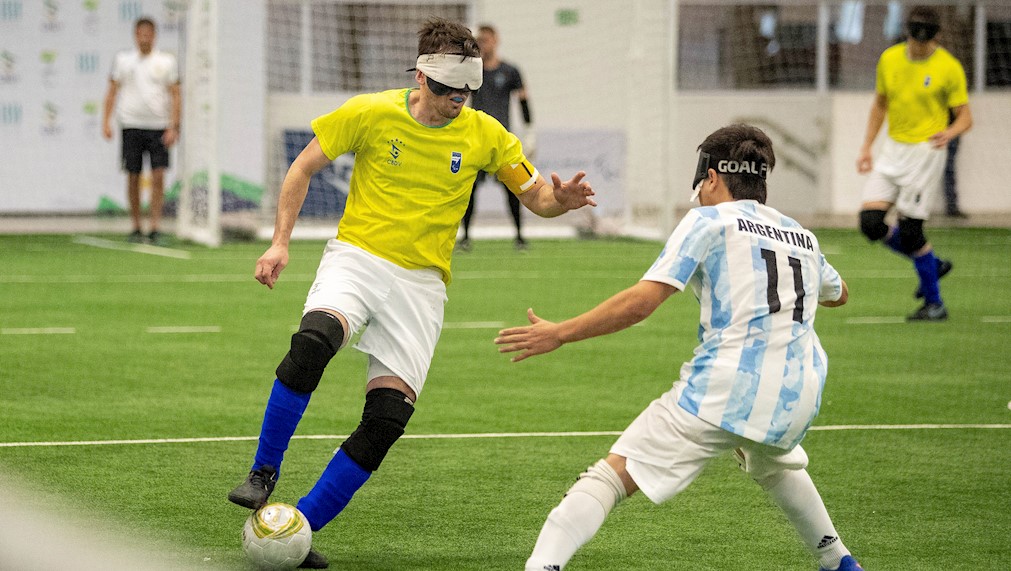 Conheça Ricardinho, o melhor jogador do mundo no futebol de cegos