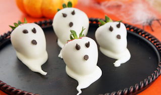 Strawberry Ghosts so Cute