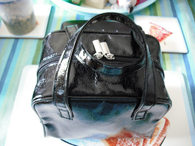 japonesque pro makeup case. came with a makeup bag as