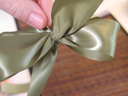 Diy: layered bow - You + Me = Us