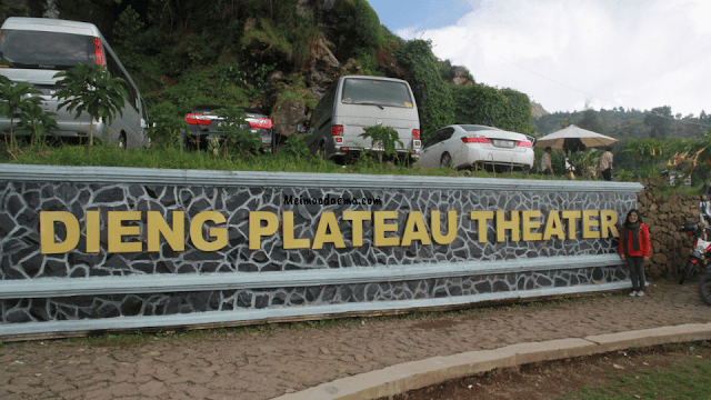 pengalaman dieng plateu teather