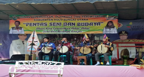 Mahasiswa PAI Sukses Berkolaborasi Menampilkan Madihin Di Wisata Candi Agung Amuntai Melalui Yayasan Sanggar Air