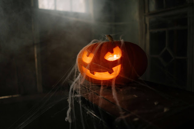 What are the traditions and history of Halloween?