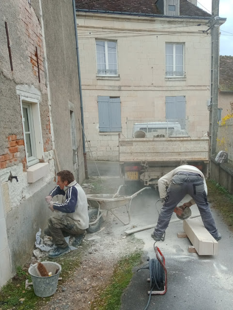 Masons at work, Indre et Loire, France. Photo by Loire Valley Time Travel.