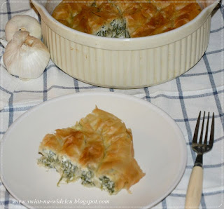 http://swiat-na-widelcu.blogspot.com/2020/05/spanakopita-greckie-ciasto-szpinakowe.html