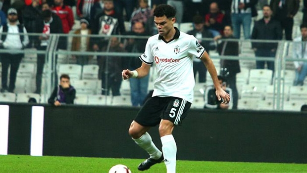 Fenerden Pepe Hamlesi