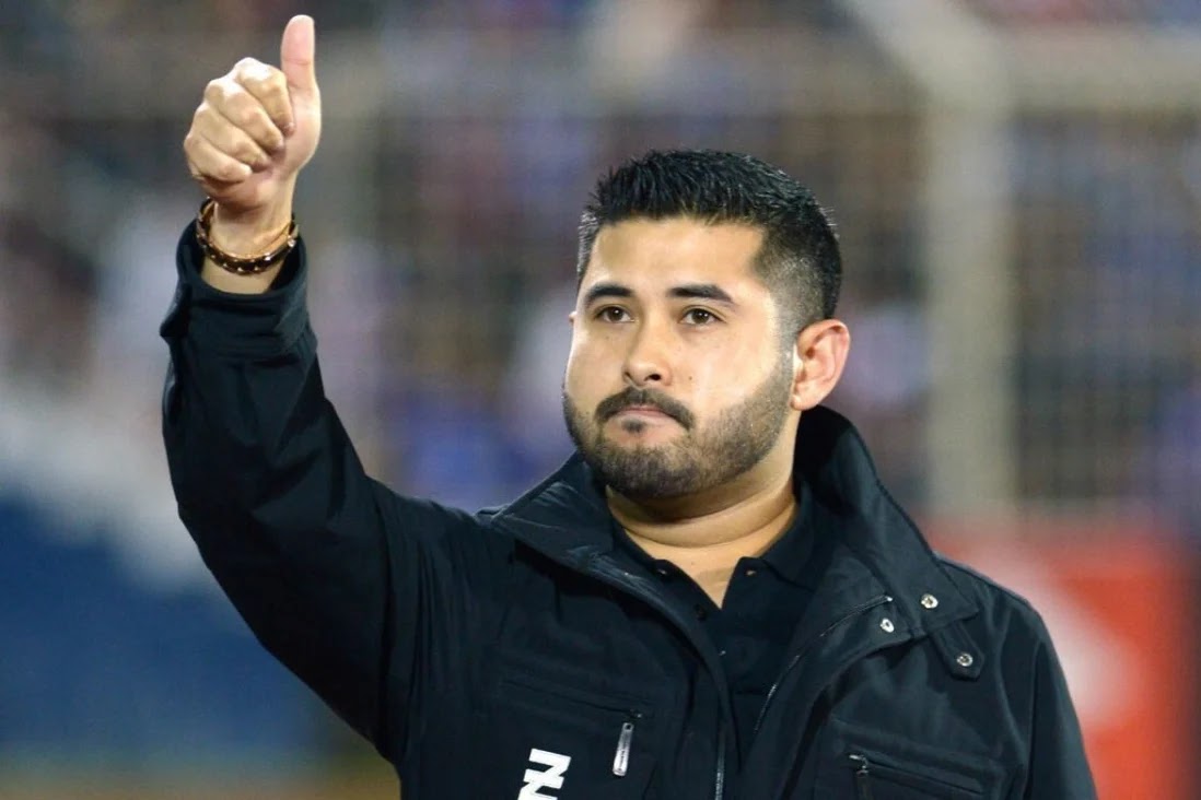 Tunku Ismail, Prince de Johor