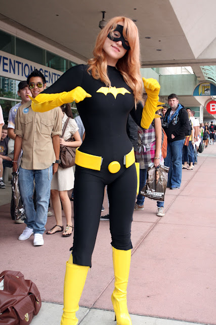 nice figure bat girl costum