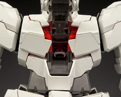 Unicorn Gundam dengan Led unit