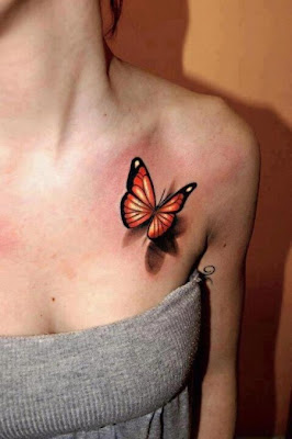 TATUAJE DE MARIPOSA EN EL PECHO