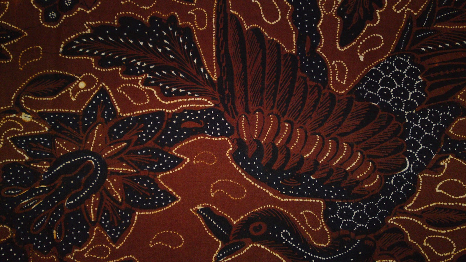 Art Primitif Batik Tulis Halus Solo  motif Peksi Cokelat