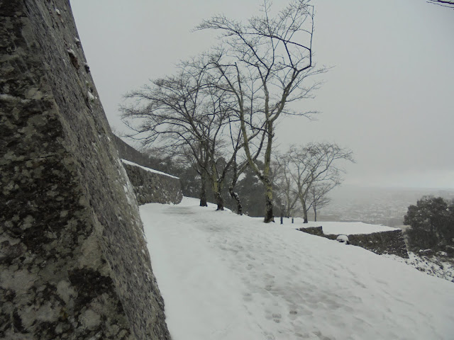 雪の米子城跡