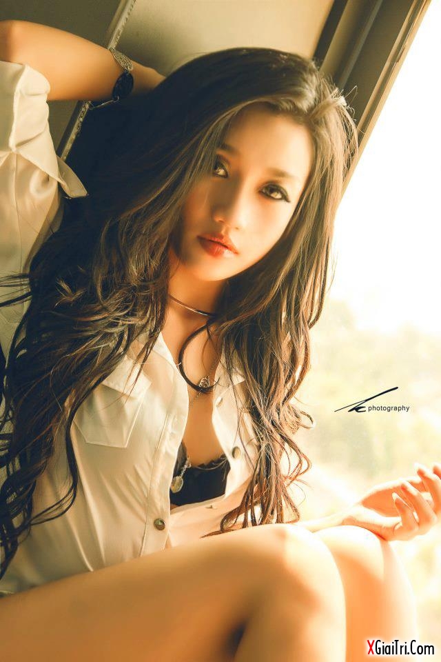Angelina Phan sexy quyến rũ