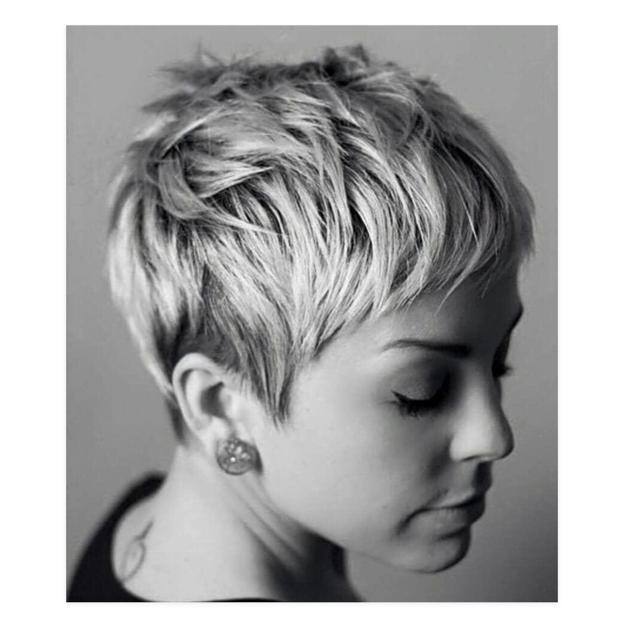 pixie hairstyle for women 2023
