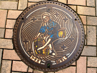 Japanese Manhole Cover Art Seen On www.cars-motors-modification.blogspot.com