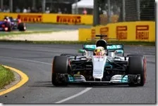Lewis Hamilton nelle prove libere del gran premio d'Australia 2017