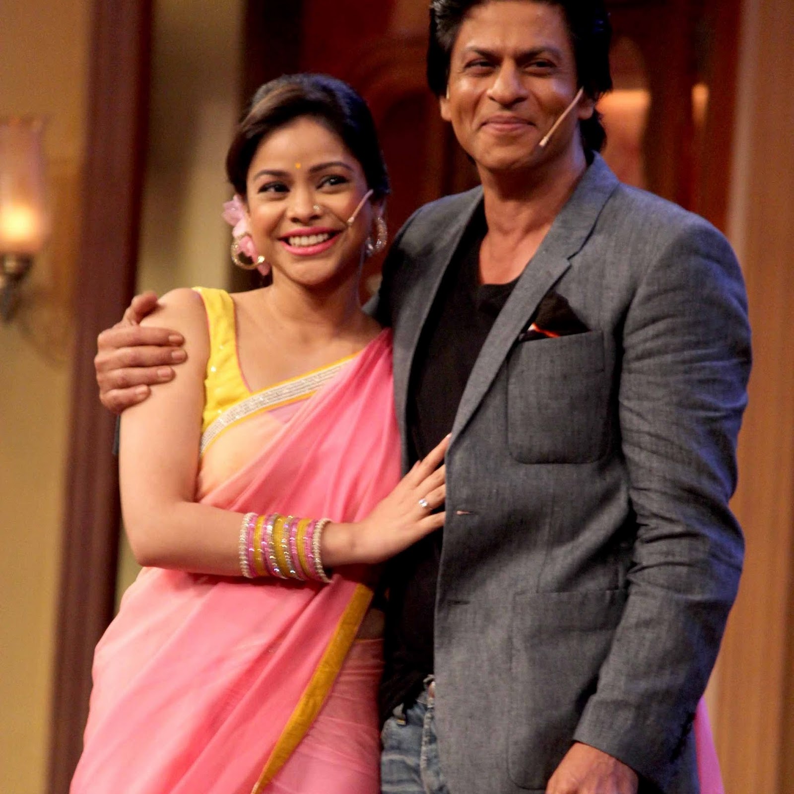 Shah Rukh Khan Promotes Chennai Express Again at Comedy Nights With Kapil 