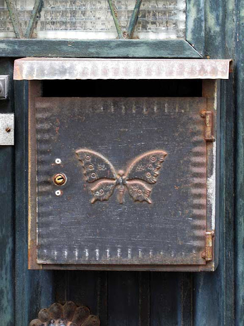 Mailbox with a butterfly, Livorno