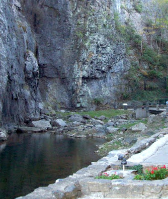 The Natural Bridge in Virginia 