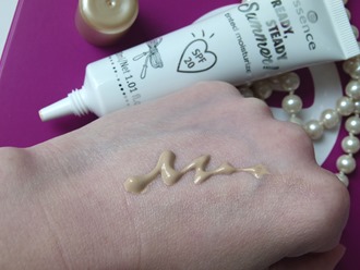 essence ready steady summer tinted moisturizer swatch