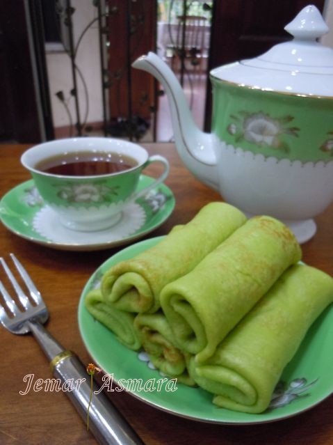 JeMaRi AsMaRa: KUIH KETAYAP/ KUIH GULUNG