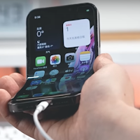 Iphone Layar Lipat Pertama Diluncurkan, Bukan Oleh Apple Tapi Garapan DIY Youtuber