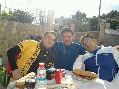 Rafa, Sergio y Carlos almorzando en Casa Concheta