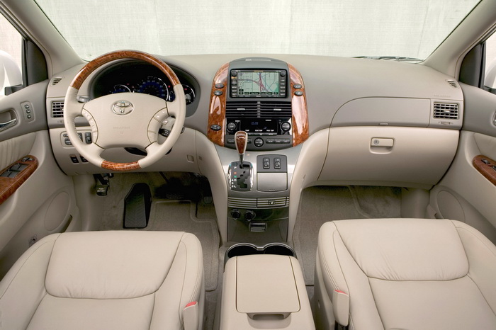 2011 Toyota Sienna Interior Wallpapers