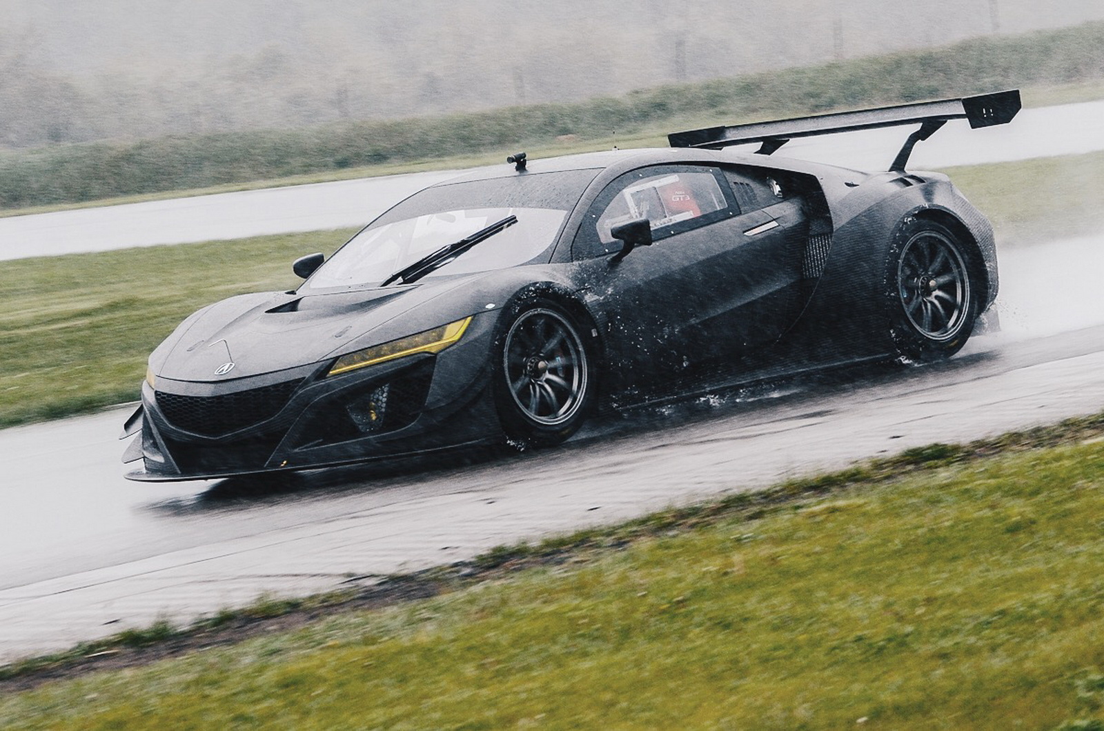 Acura Pamerkan Mobil Balap NSX GT3 Baru Dengan Body Full Carbon