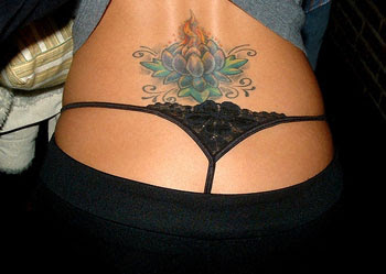 Tattoo Sexy Pictures Hot - Small flower Tattoo for girl Desaign