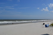 This is how the beach looks everywhere else in Myrtle.too crowded for my . (dsc )